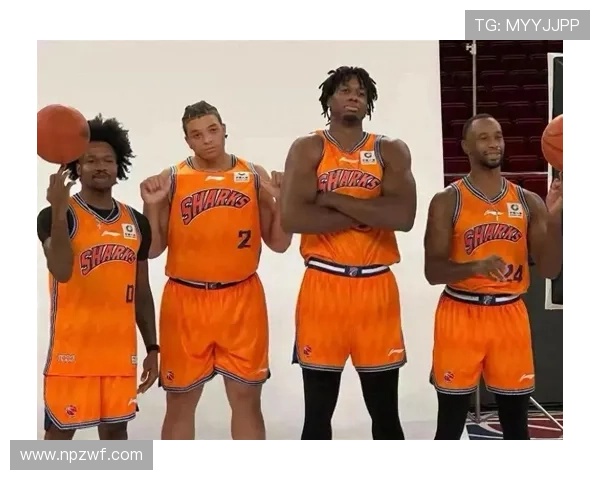 季后赛格局生变多队补强球星表现左右NBA新赛季走向引发热议